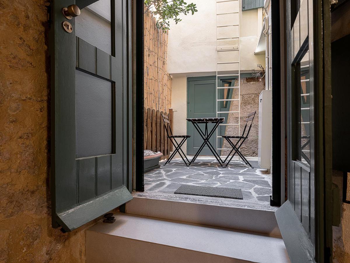 Hotel Off La Canea Exterior foto